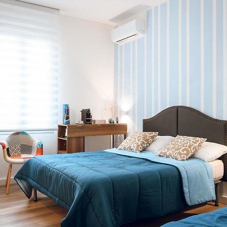 ألغيرو Suites Deluxe Front Sea, Domus Lumeras المظهر الخارجي الصورة
